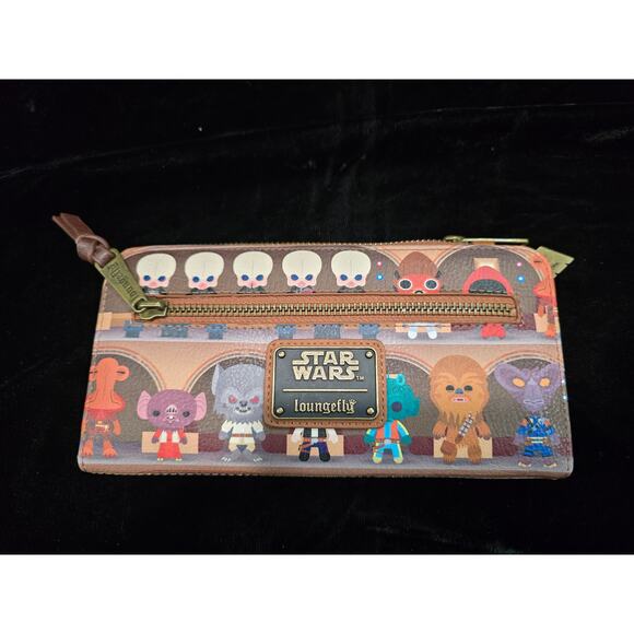 Loungefly x Star Wars Cantina Scene Long Wallet w/Charm Zipper Pull- EUC - Picture 3 of 6